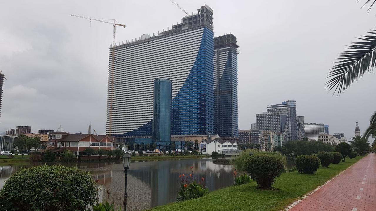 Апарт-отели ORBI City BATUMI Батуми